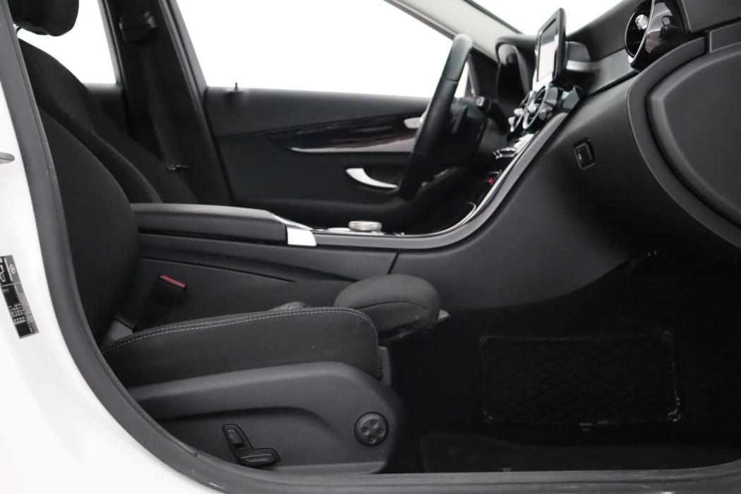 MERCEDES-BENZ C 2020