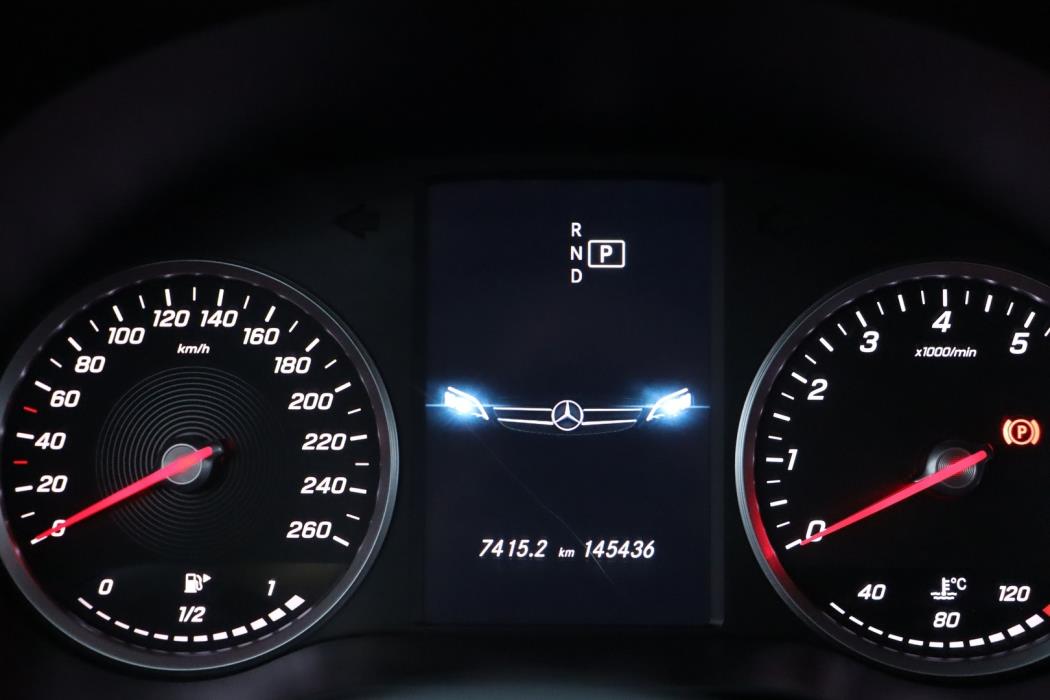 MERCEDES-BENZ C 2020