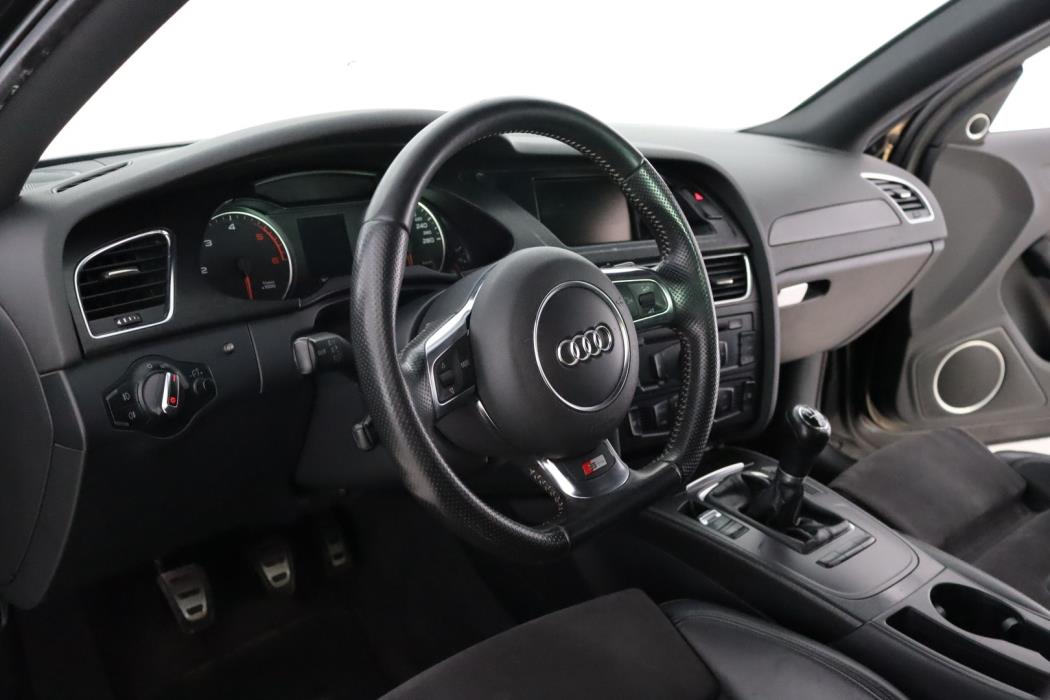 AUDI A4 2008