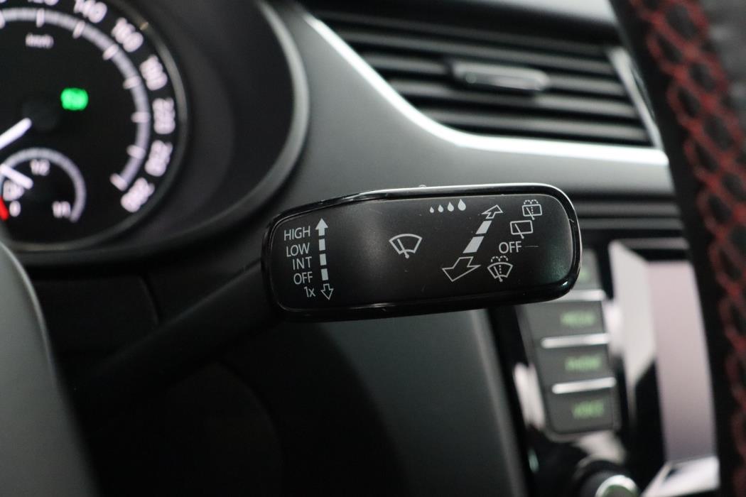 SKODA Octavia 2015