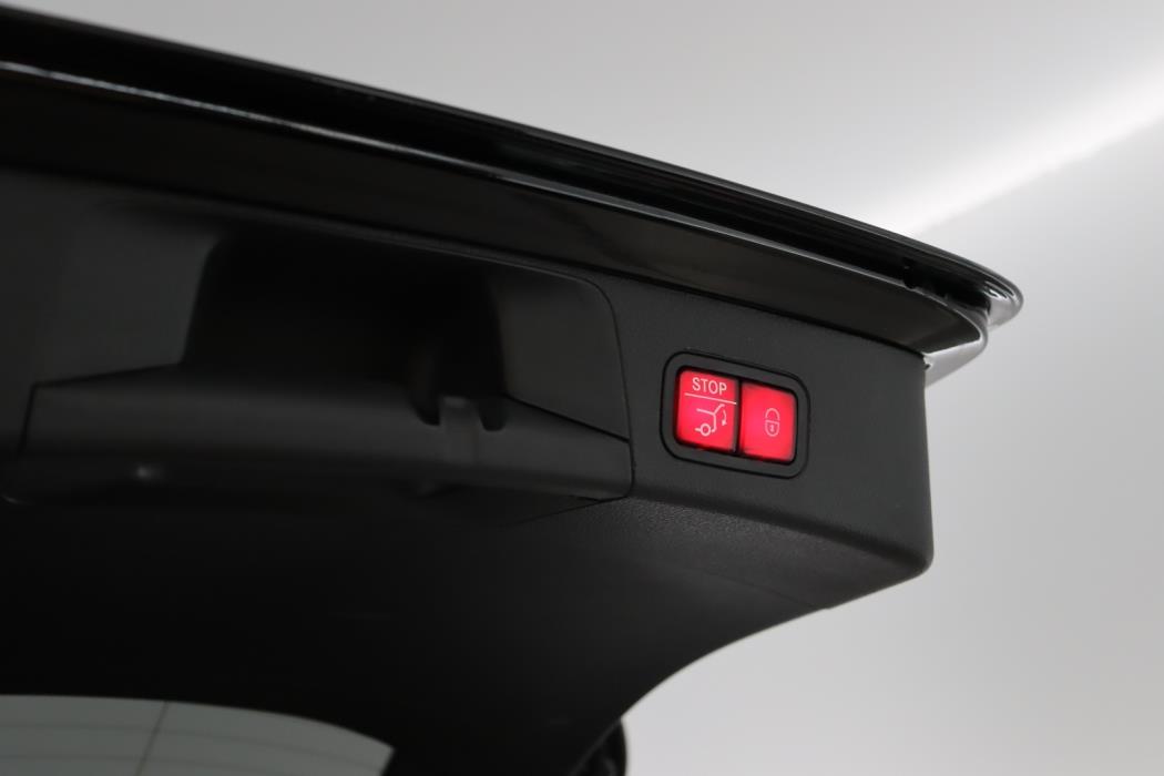 MERCEDES-BENZ C 2020