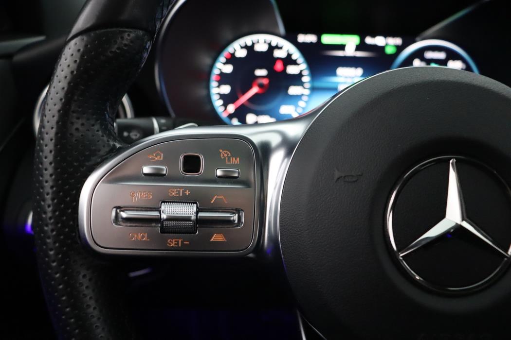 MERCEDES-BENZ C 2020