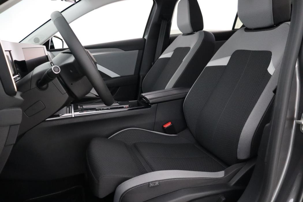 OPEL Astra Electric 2024
