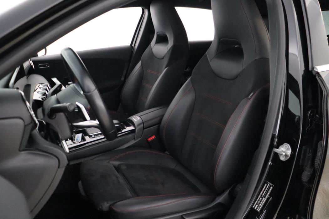 MERCEDES-BENZ A 2020