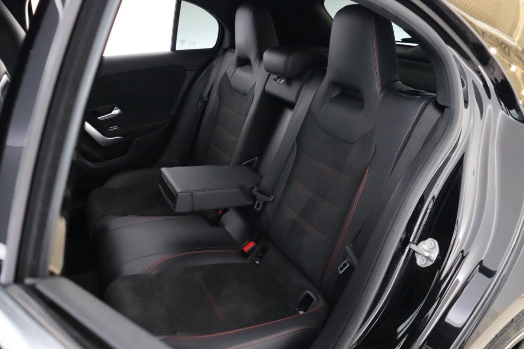 MERCEDES-BENZ A 2020