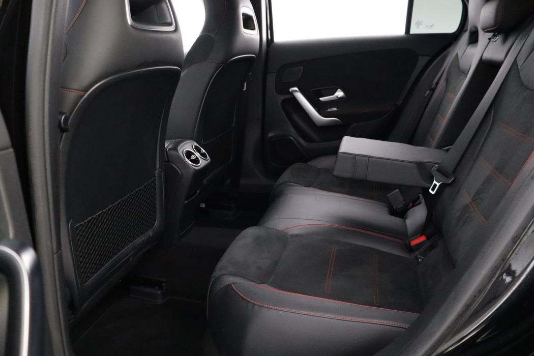 MERCEDES-BENZ A 2020