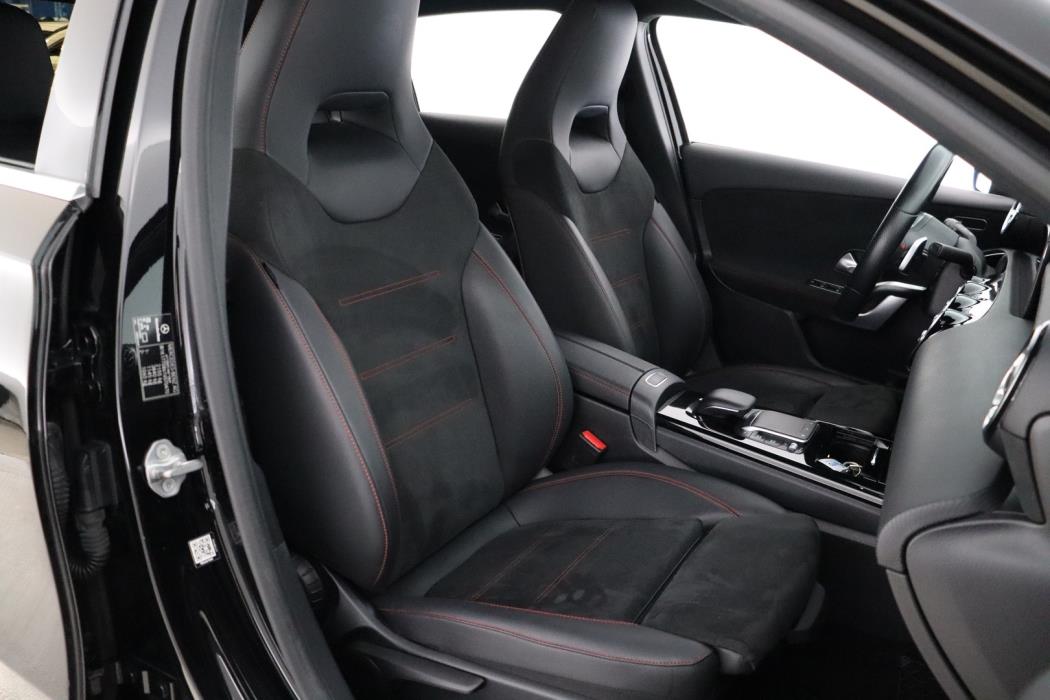 MERCEDES-BENZ A 2020