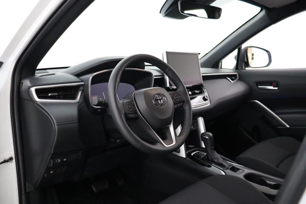 TOYOTA Corolla Cross 2024