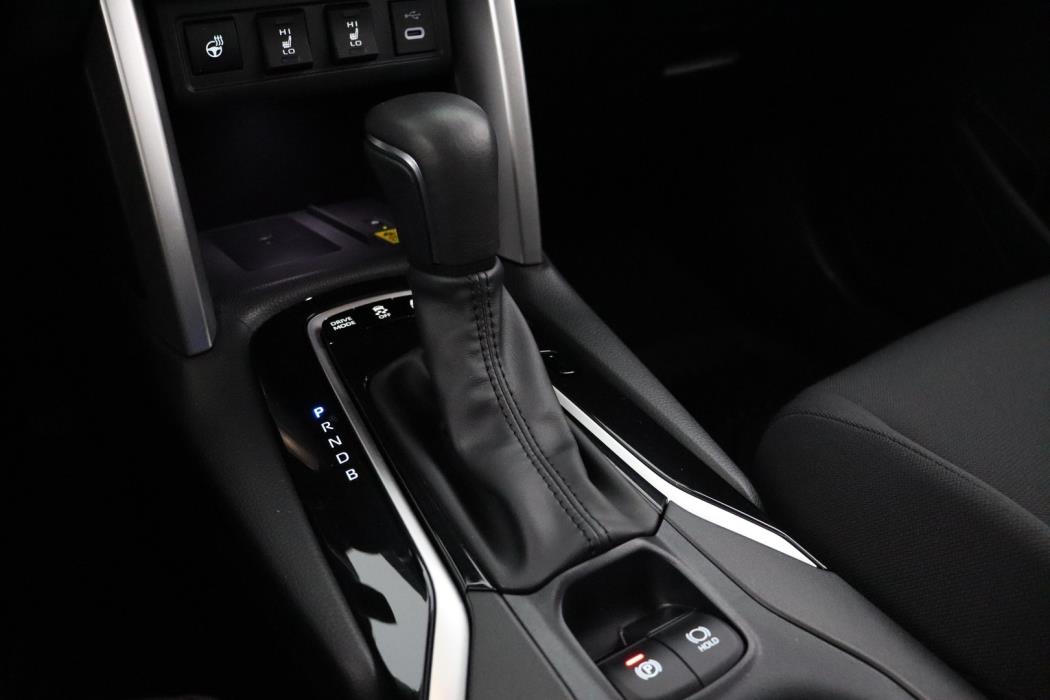 TOYOTA Corolla Cross 2024