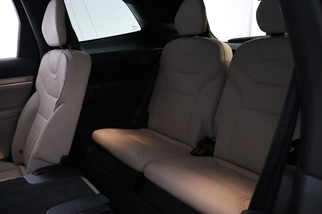 VOLVO EX90 2025