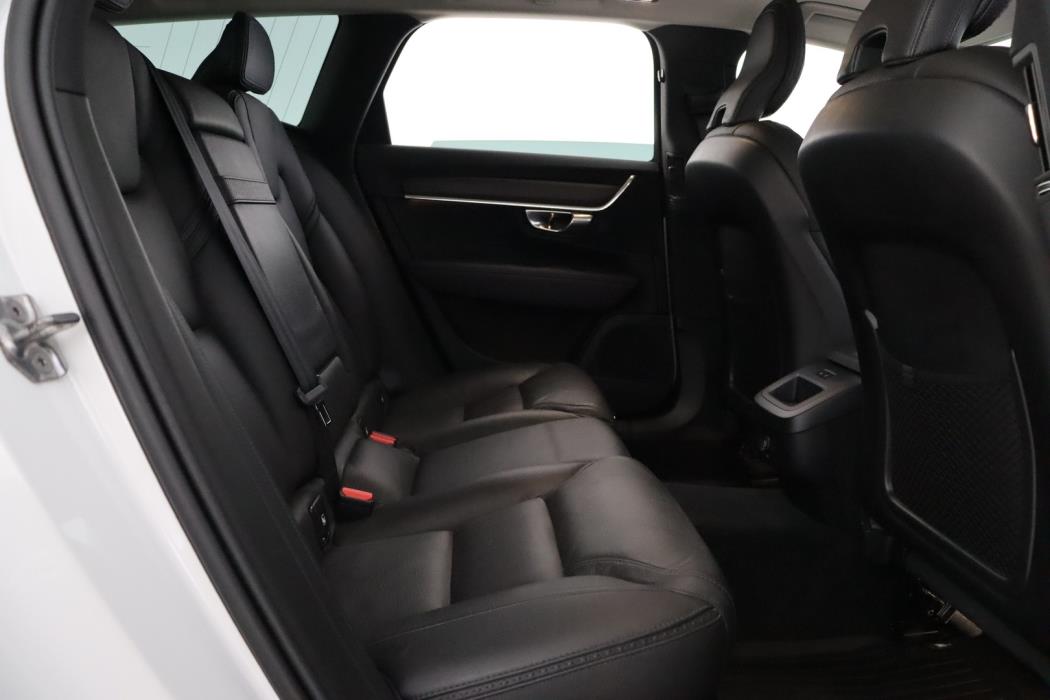 VOLVO V90 Cross Country 2020