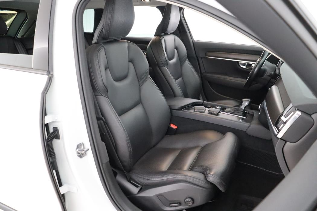 VOLVO V90 Cross Country 2020