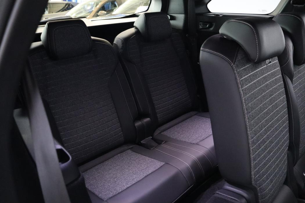 PEUGEOT 5008 2026