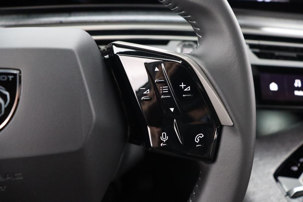 PEUGEOT 5008 2026
