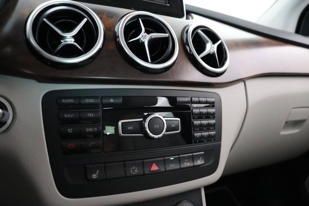 MERCEDES-BENZ B 2012