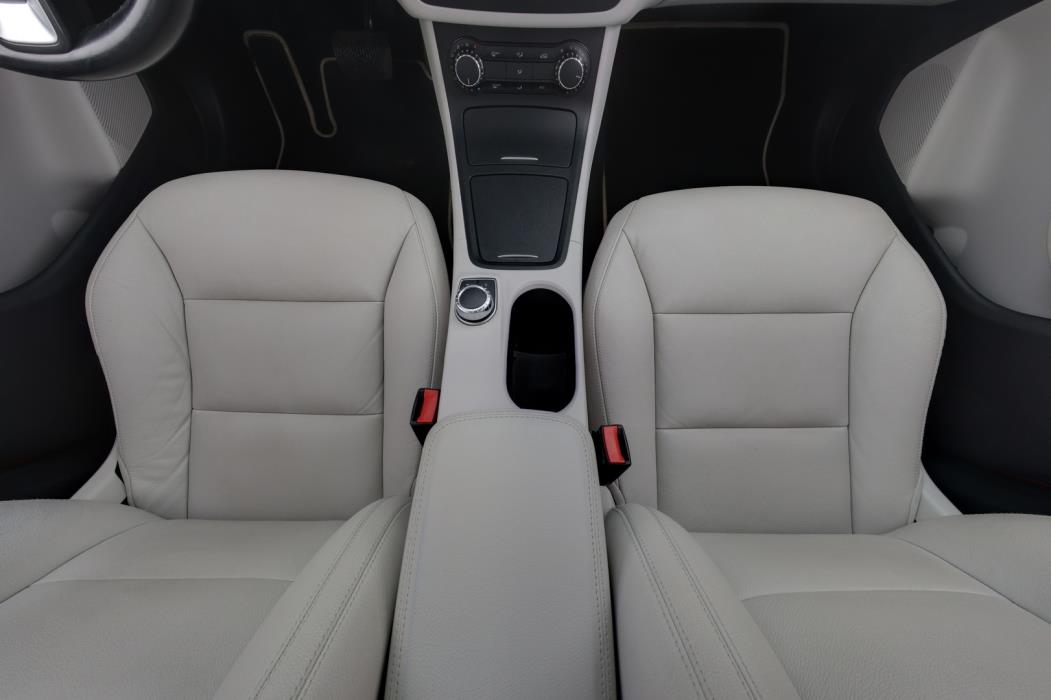 MERCEDES-BENZ B 2012