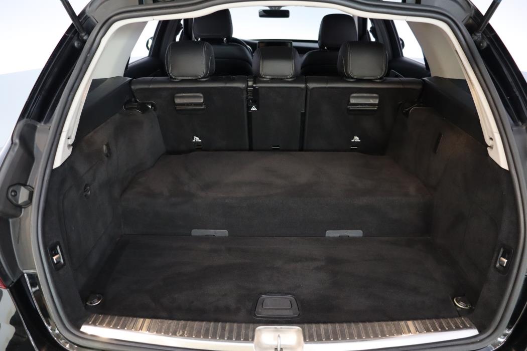 MERCEDES-BENZ C 2020