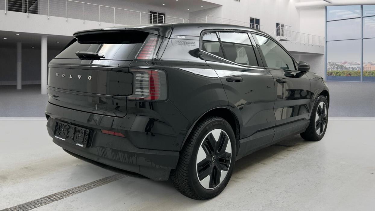 VOLVO EX30 2024