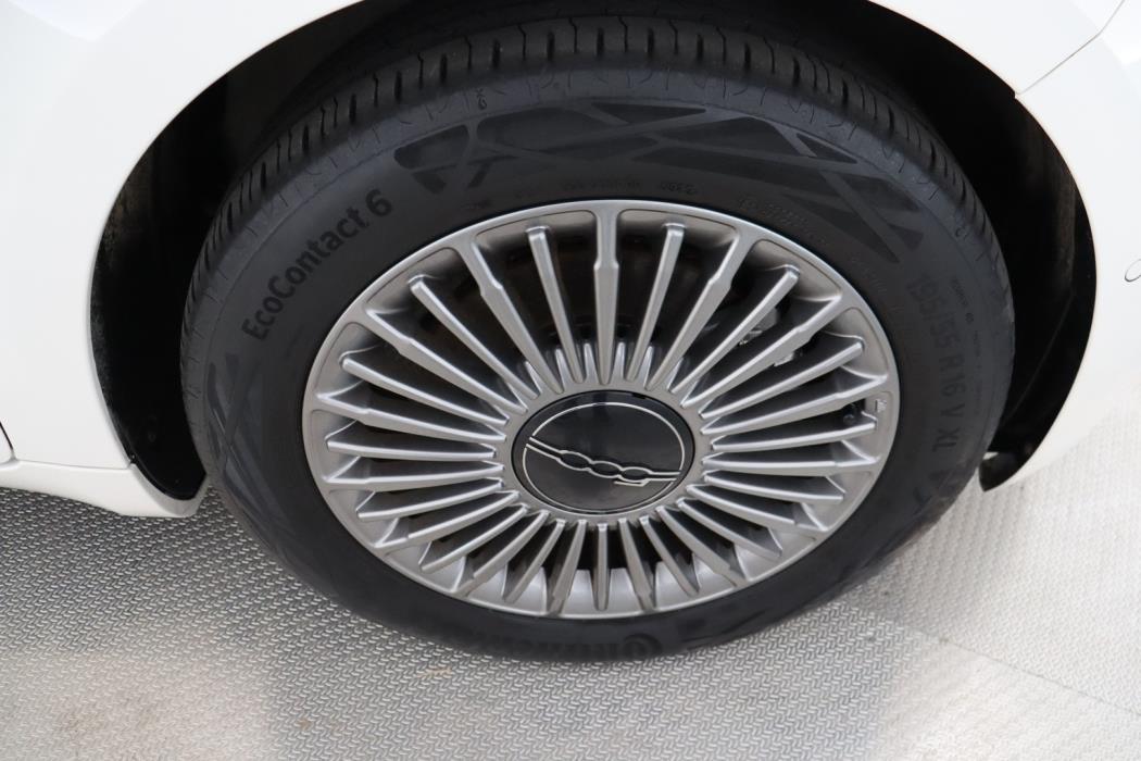 FIAT 500e 2023