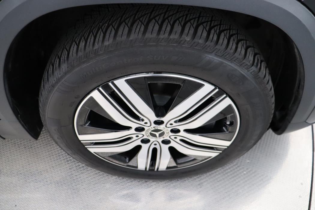 MERCEDES-BENZ EQA 2024