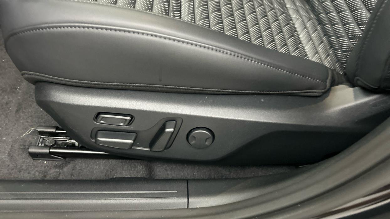 KIA EV4 2026