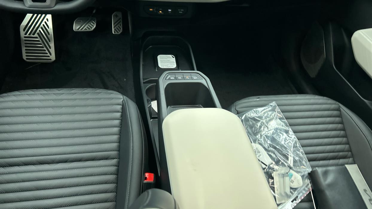 KIA EV4 2026