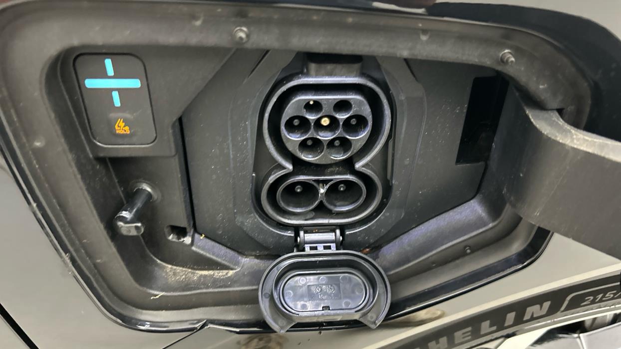 KIA EV4 2026