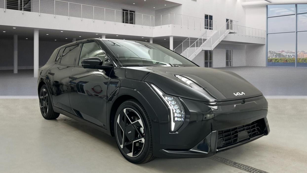 KIA EV4 2026