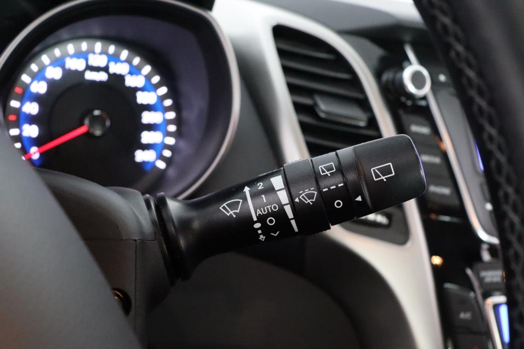HYUNDAI i30 5d 2015