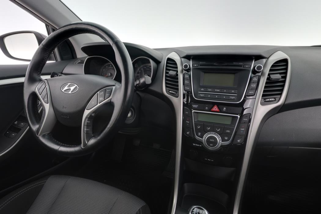 HYUNDAI i30 5d 2015