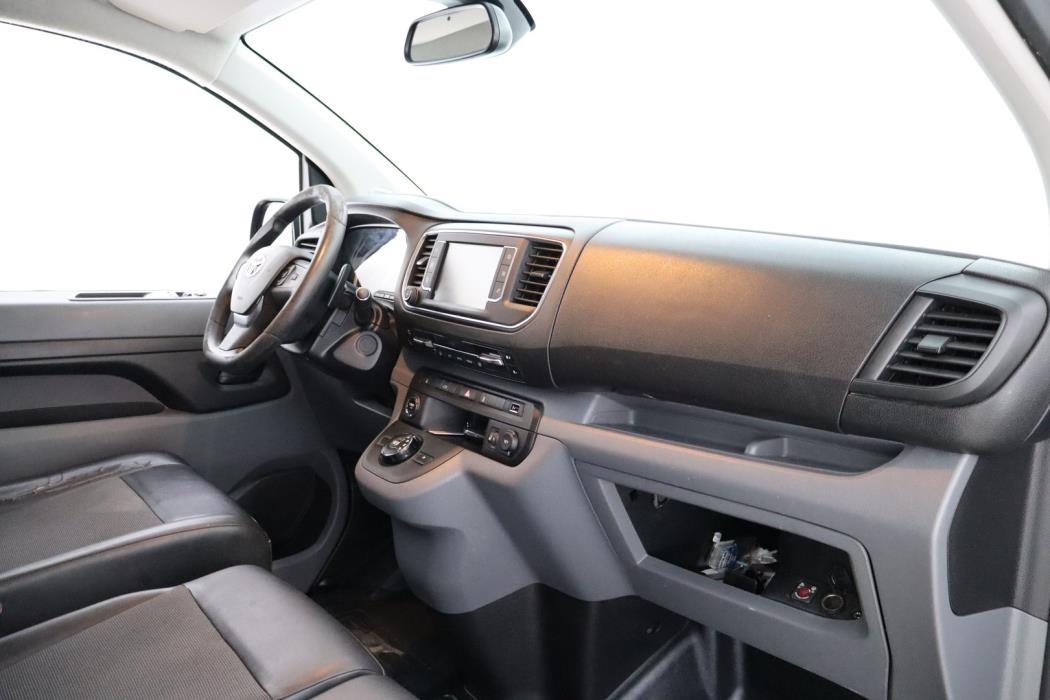 TOYOTA Proace 2017