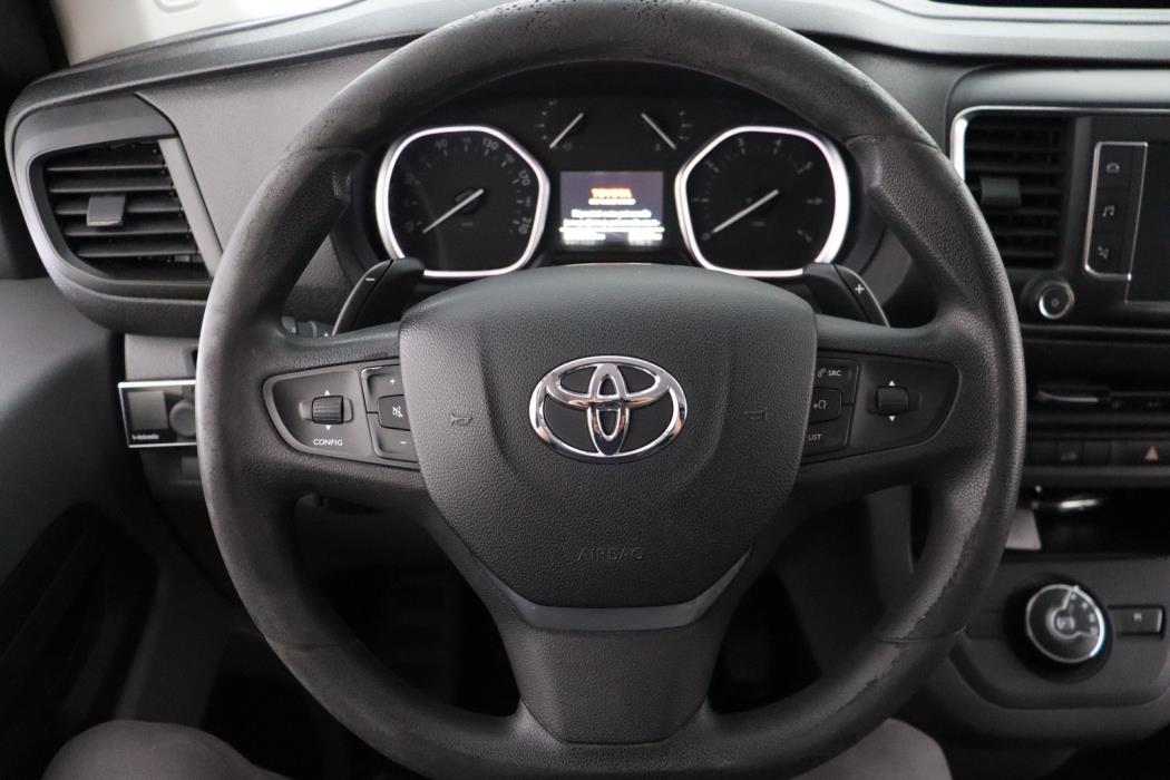 TOYOTA Proace 2017