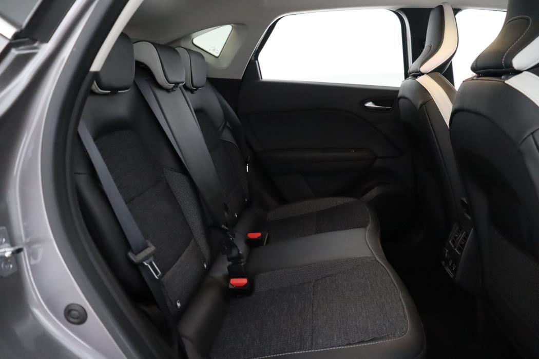 RENAULT Captur 2023
