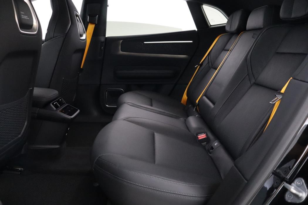 POLESTAR 4 2025