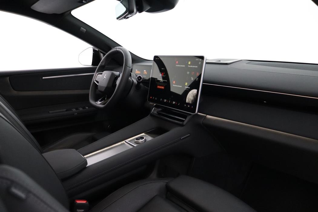 POLESTAR 4 2025