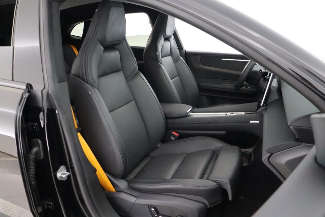 POLESTAR 4 2025