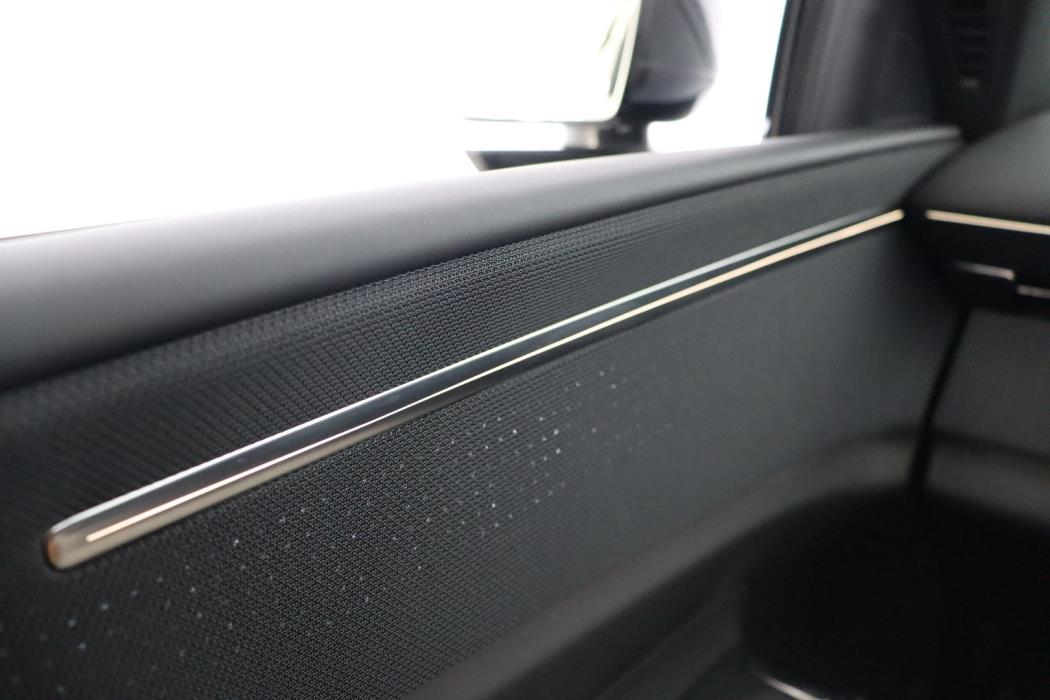 POLESTAR 4 2025