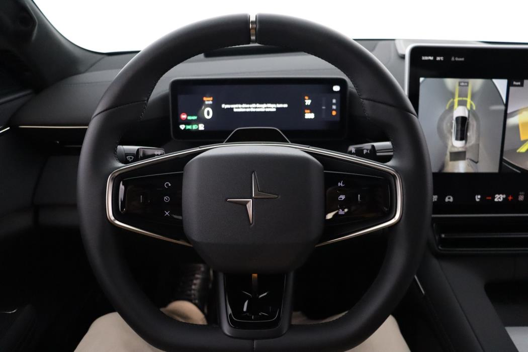 POLESTAR 4 2025