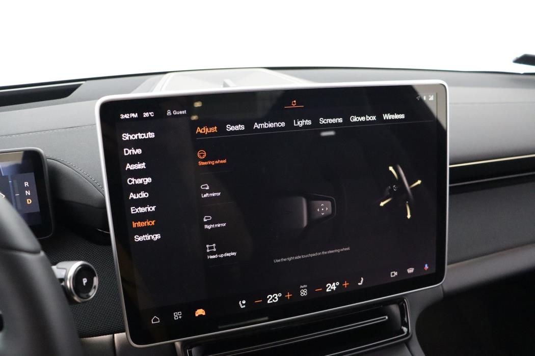POLESTAR 4 2025
