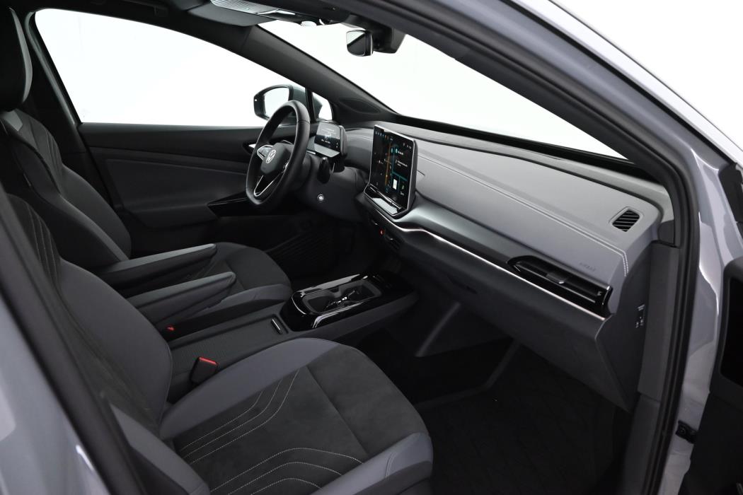 VOLKSWAGEN ID.4 2025