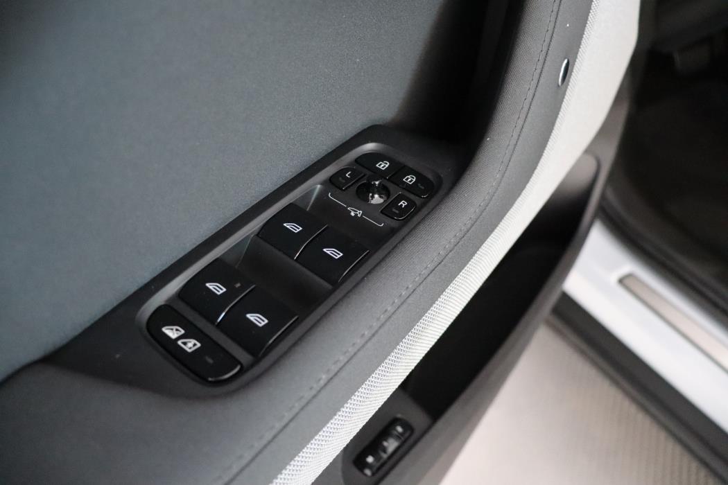 POLESTAR 2 2024