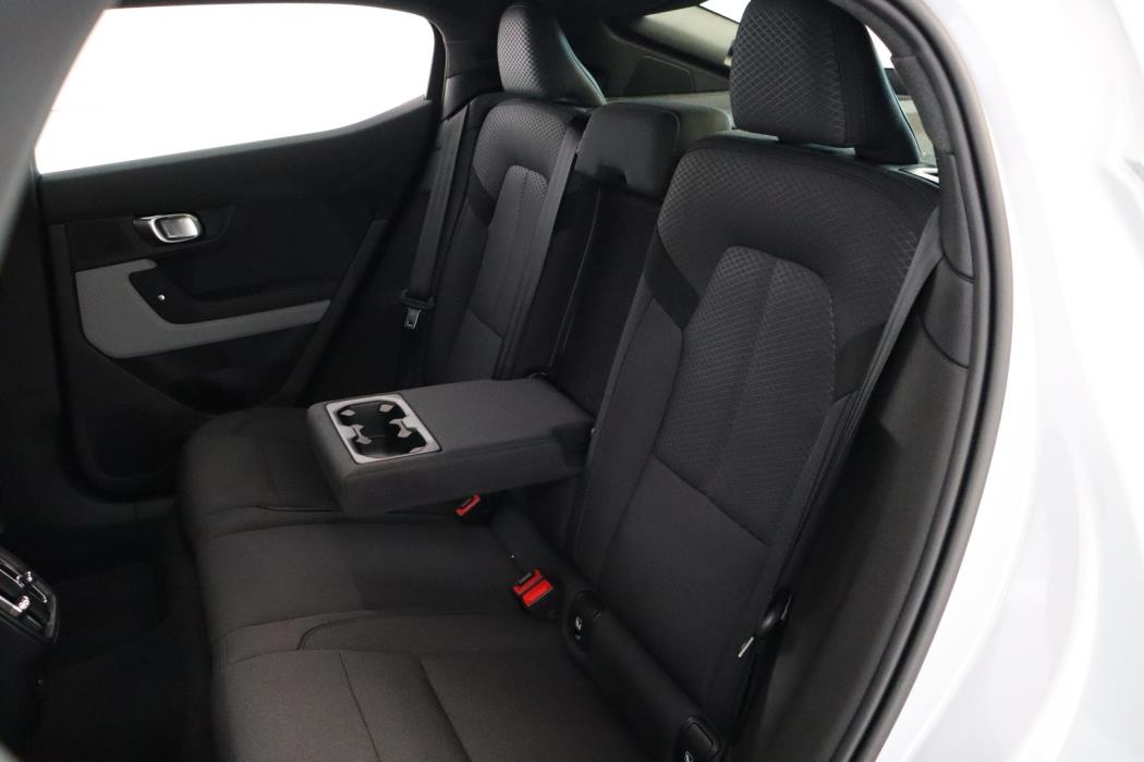 POLESTAR 2 2024