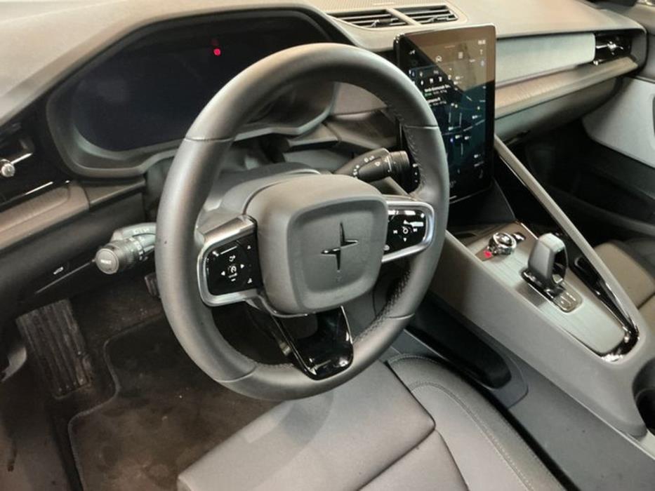 POLESTAR 2 2025
