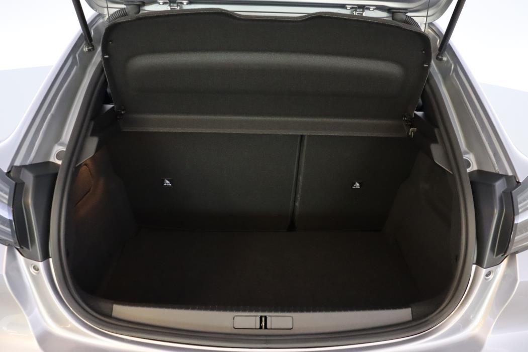 PEUGEOT e-208 2025