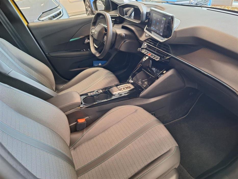 PEUGEOT e-208 2023