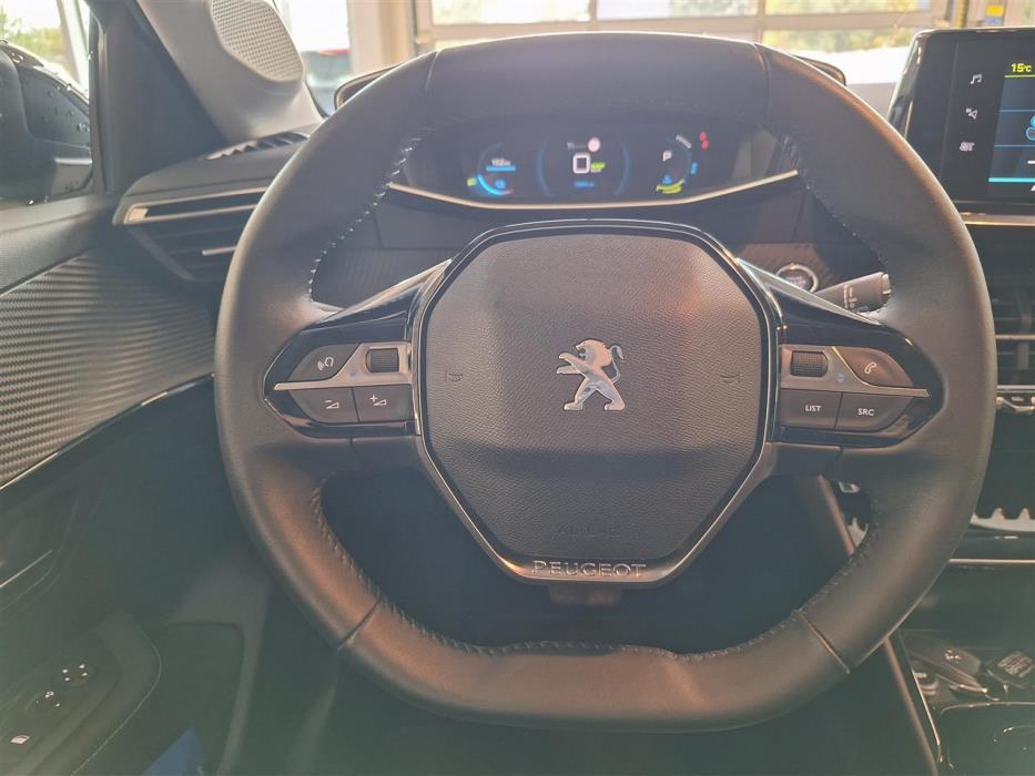 PEUGEOT e-208 2023