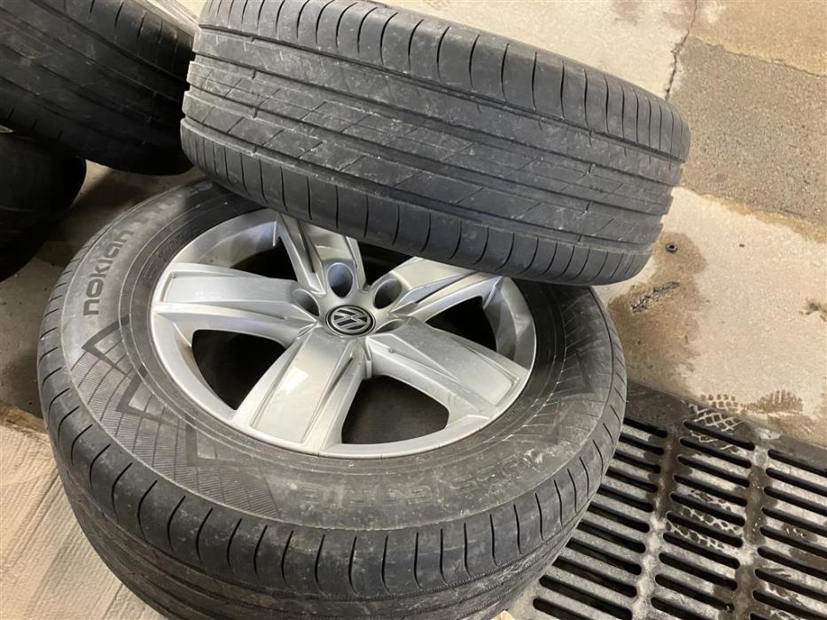 VOLKSWAGEN Amarok 2019