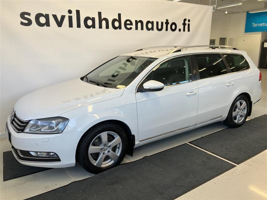 VOLKSWAGEN Passat 2011