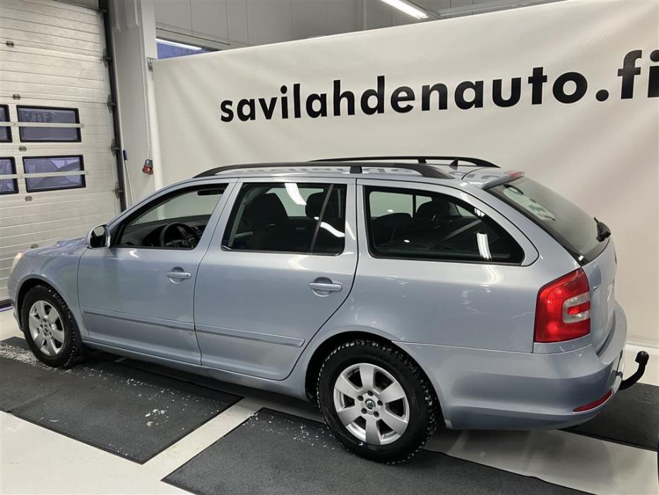 SKODA Octavia 2011