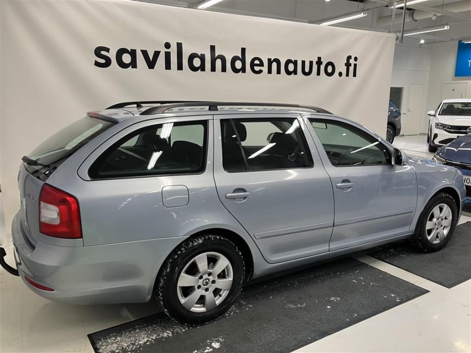 SKODA Octavia 2011